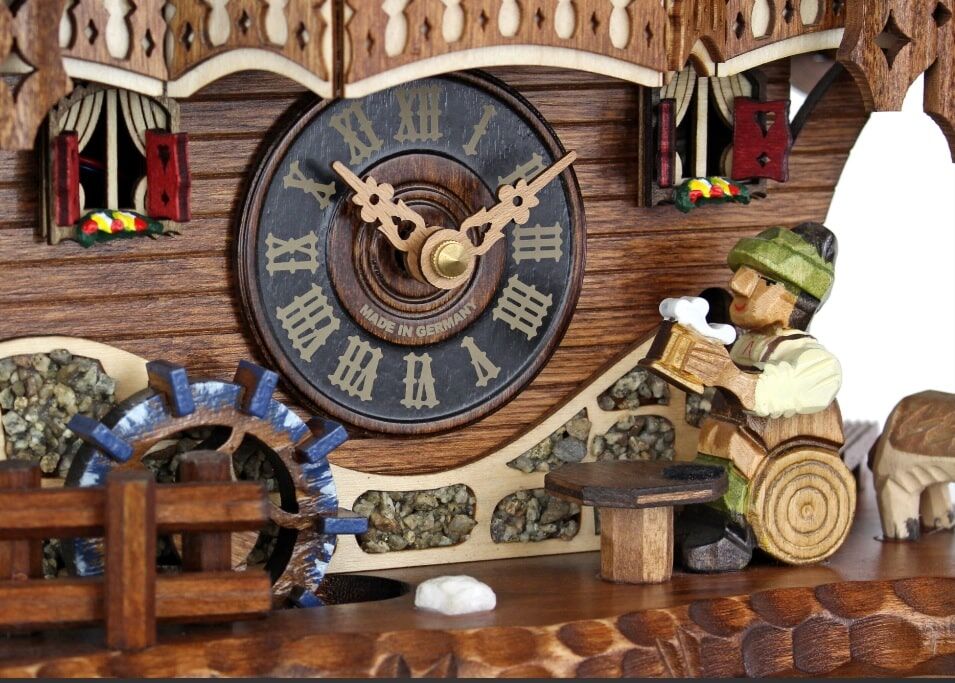 471QMT Quartz Musical Beer Drinker Cuckoo Clock - Image 2