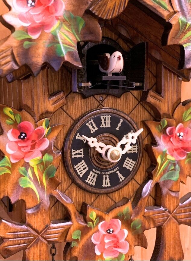 522-9QM Quartz Cuckoo Clock With Music - Image 2