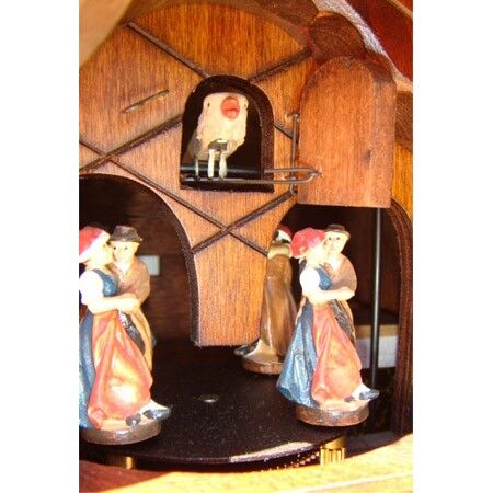 8667-5Tnu Eagle, Hunter & Goat Clock - Image 4