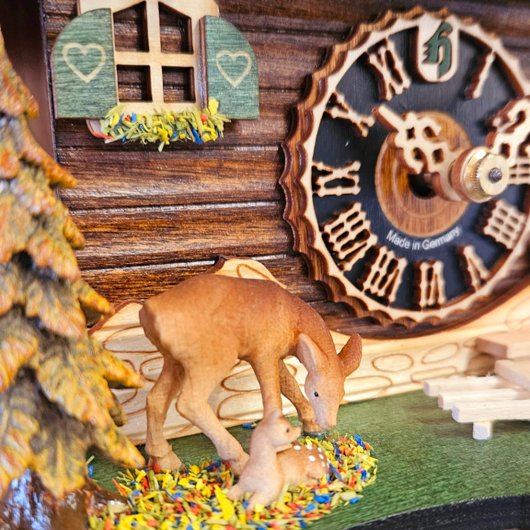 1769 - 1 day Hoenes cuckoo clock with Deer and water trough - Image 2